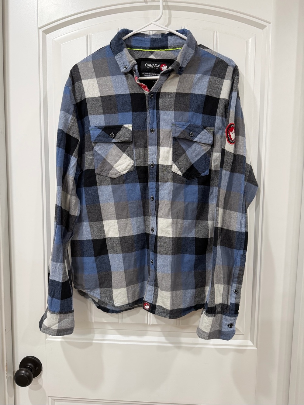EUC Canada Goose Blue Black White Plaid Button-Front Shirt